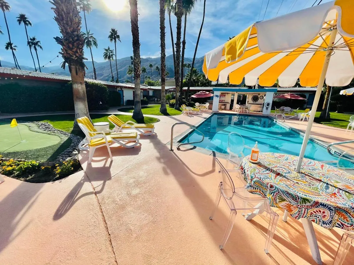 A Place In The Sun Hotel - Adults Only Big Units, 24H Heated Pool & Spa In 1 Acre Park Prime Location, Dog Friendly, Top Midcentury Modern Boutique Hotel Palm Springs 4*,  USA