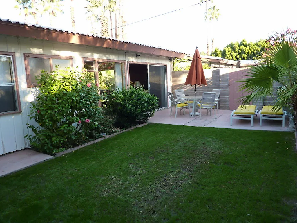 A Place In The Sun Hotel - Adults Only Big Units, 24H Heated Pool & Spa In 1 Acre Park Prime Location, Dog Friendly, Top Midcentury Modern Boutique Hotel Palm Springs