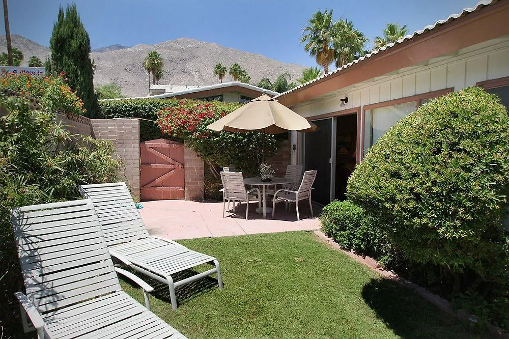 A Place In The Sun Hotel - Adults Only Big Units, 24H Heated Pool & Spa In 1 Acre Park Prime Location, Dog Friendly, Top Midcentury Modern Boutique Hotel Palm Springs