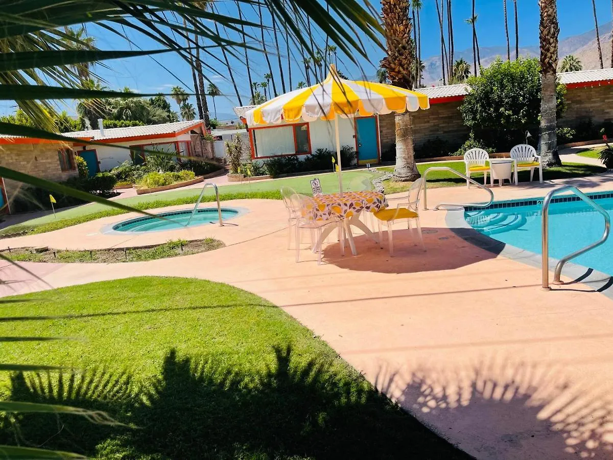 A Place In The Sun Hotel - Adults Only Big Units, 24H Heated Pool & Spa In 1 Acre Park Prime Location, Dog Friendly, Top Midcentury Modern Boutique Hotel Palm Springs