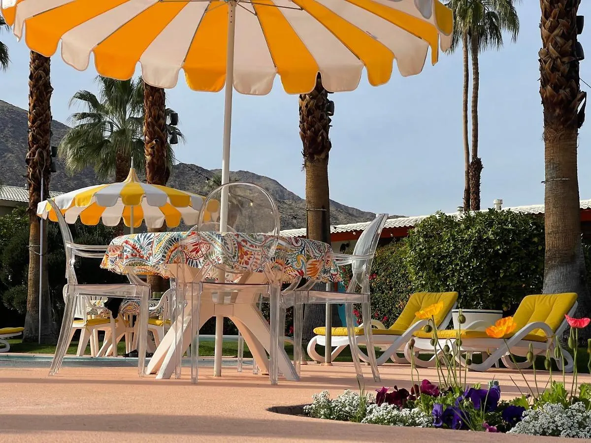 A Place In The Sun Hotel - Adults Only Big Units, 24H Heated Pool & Spa In 1 Acre Park Prime Location, Dog Friendly, Top Midcentury Modern Boutique Hotel Palm Springs