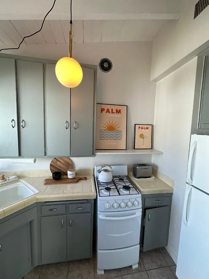 A Place In The Sun Hotel - Adults Only Big Units, 24H Heated Pool & Spa In 1 Acre Park Prime Location, Dog Friendly, Top Midcentury Modern Boutique Hotel Palm Springs