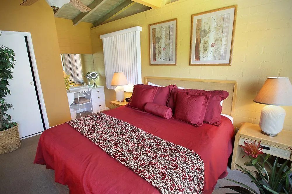 ****  A Place In The Sun Hotel - Adults Only Big Units, 24H Heated Pool & Spa In 1 Acre Park Prime Location, Dog Friendly, Top Midcentury Modern Boutique Hotel Palm Springs USA